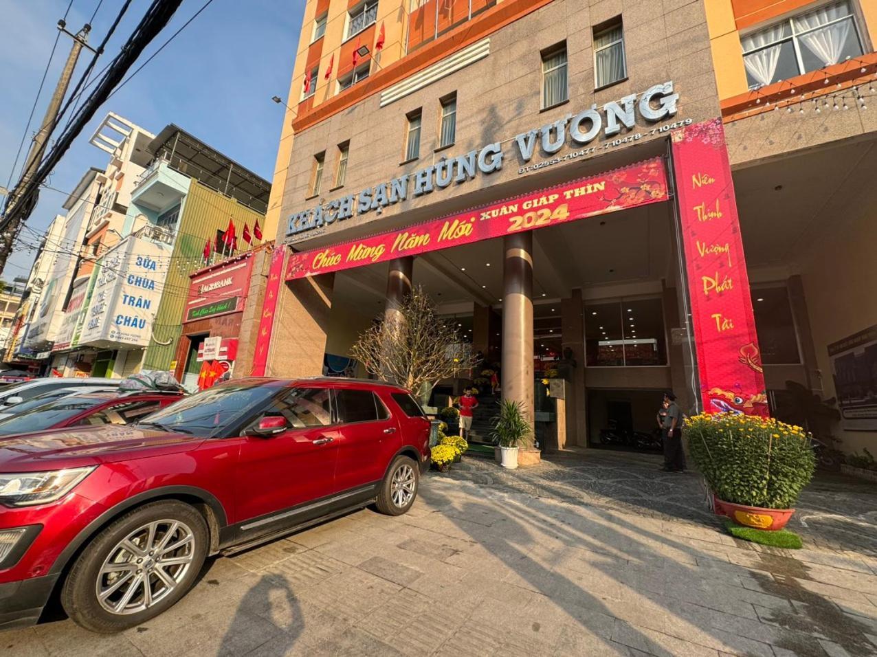 Hotel Khach San Hung Vuong Quảng Ngãi Exterior foto