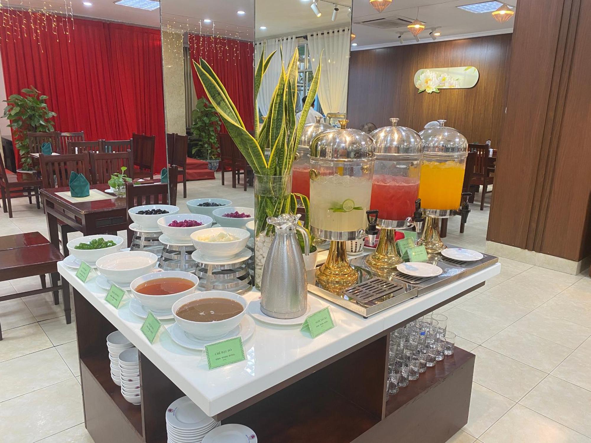 Hotel Khach San Hung Vuong Quảng Ngãi Exterior foto