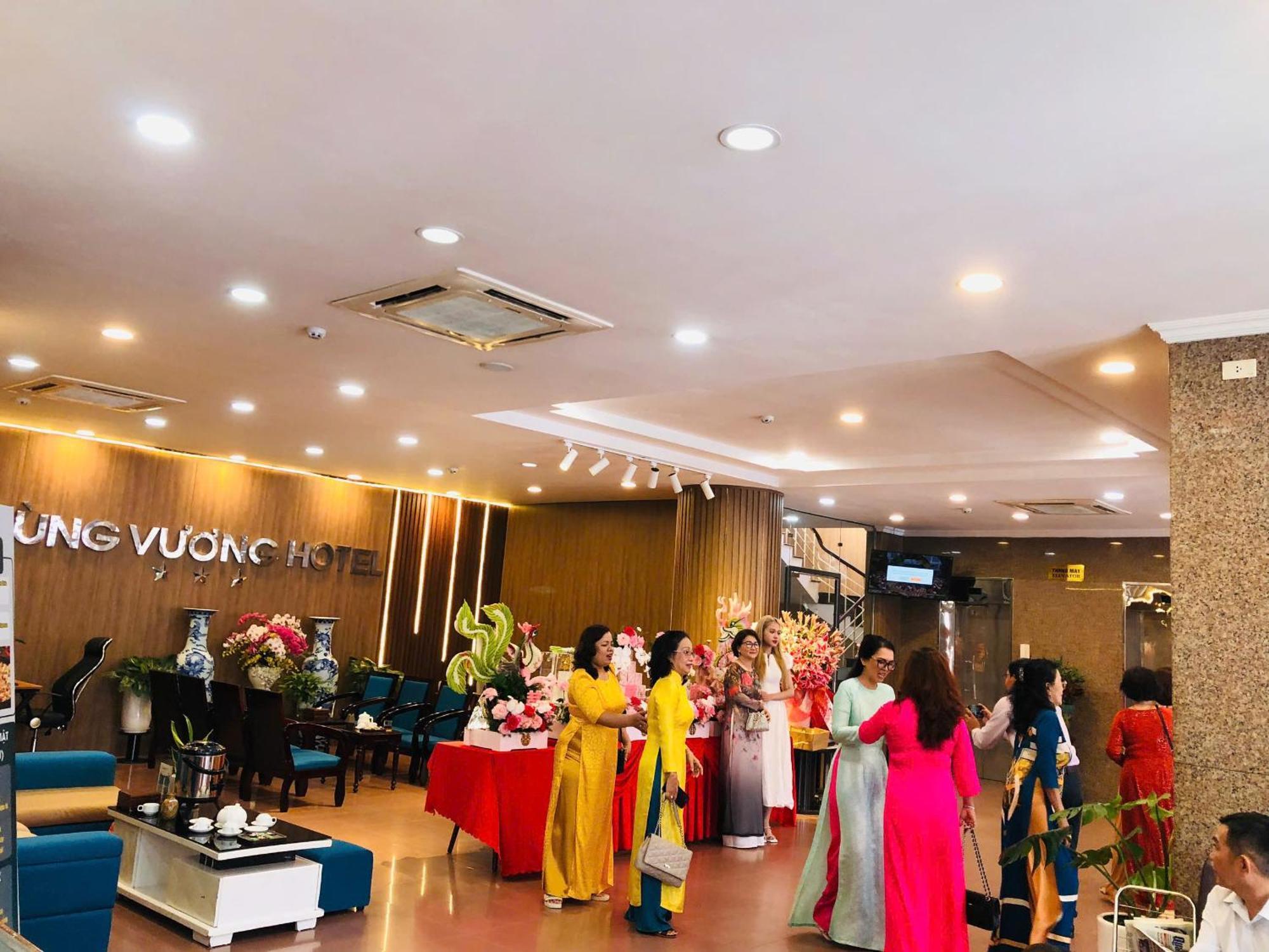 Hotel Khach San Hung Vuong Quảng Ngãi Exterior foto