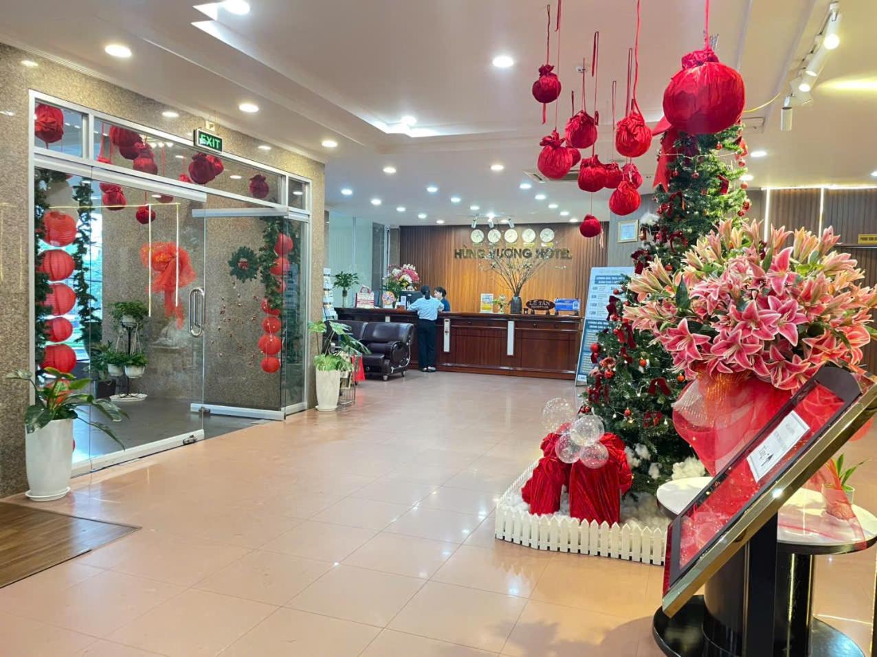 Hotel Khach San Hung Vuong Quảng Ngãi Exterior foto